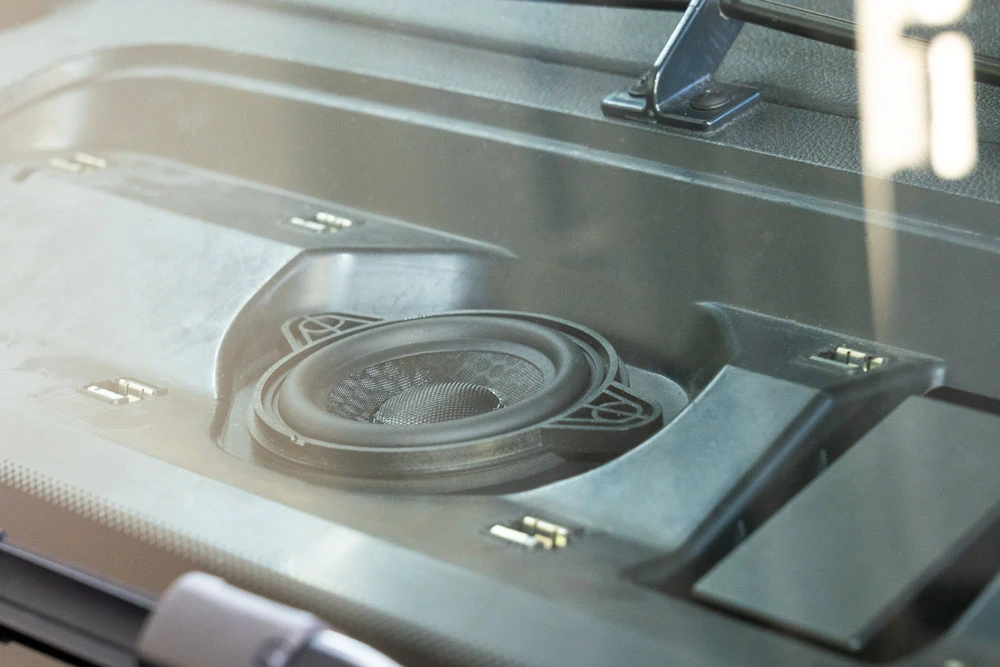 Option MB-W907C Mercedes Sprinter W907 Center 1 Option MB-W907C Mercedes Sprinter W907 Center